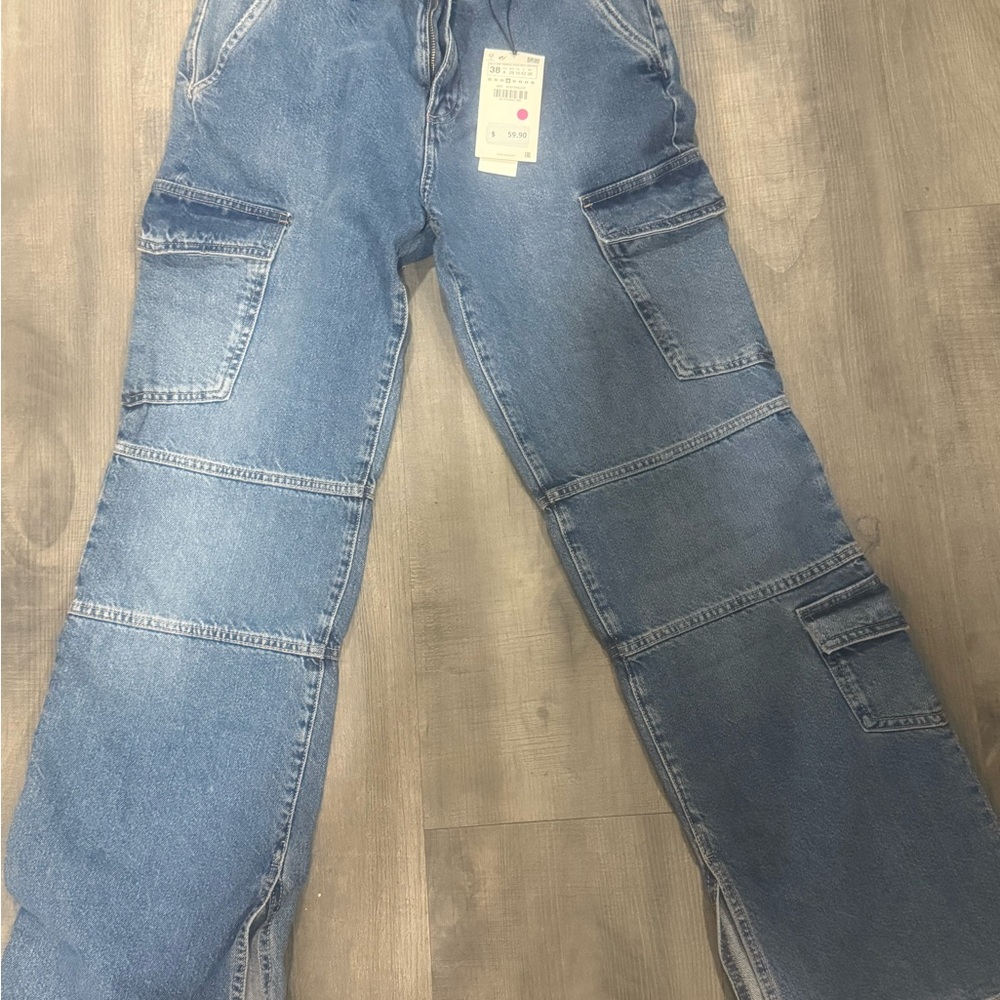 Zara Women's Blue Cargo Jeans